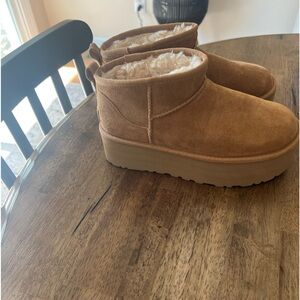 Ugg ultra mini platform
